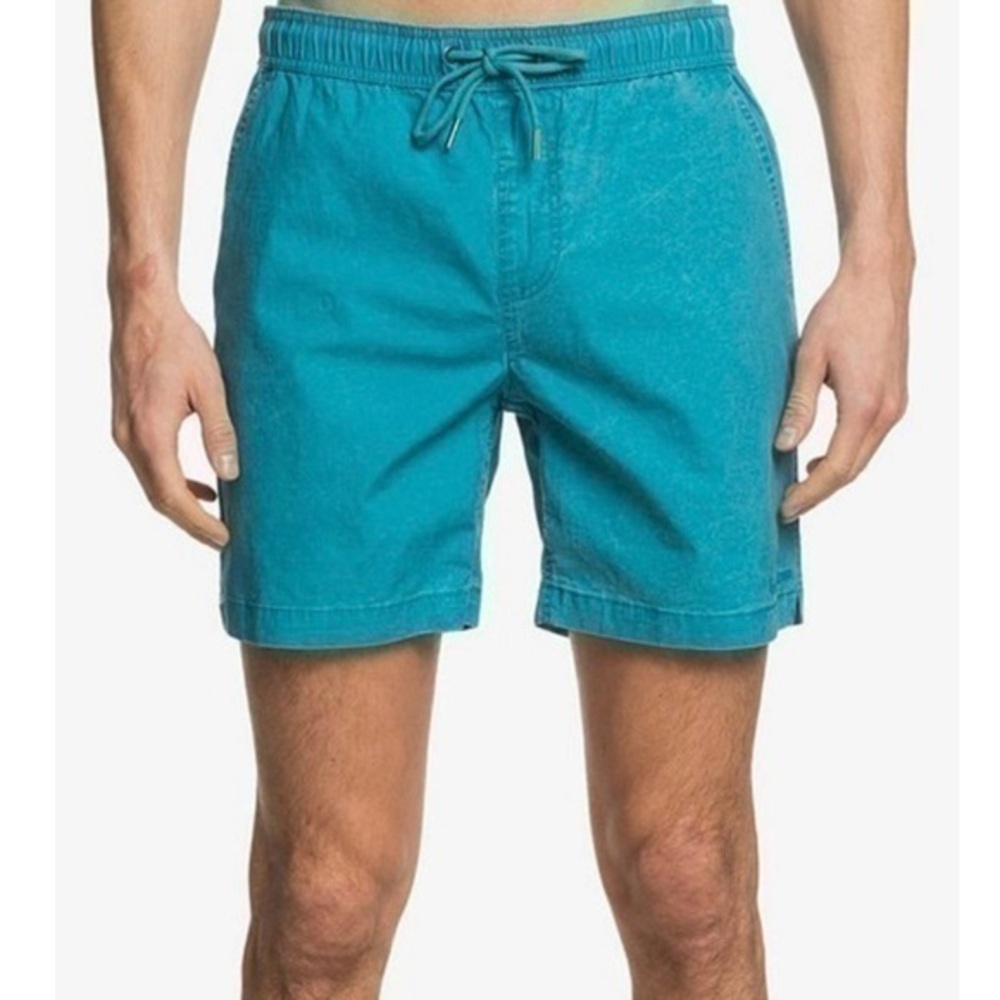 NWT. QUIKSILVER Pagoda Blue Taxer Boardshorts